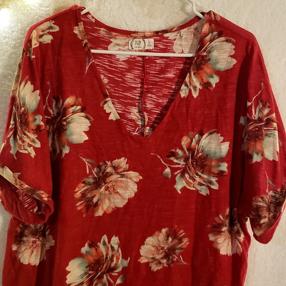 Maurices Red Floral T-Shirt